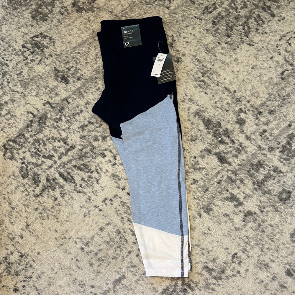 Brand new gap GFast 7/8 length  mid rise leggings